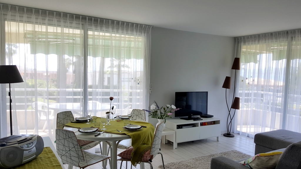 location-de-vacance-st-raphael-bord-de-mer-residence-le-mexico-c116-6